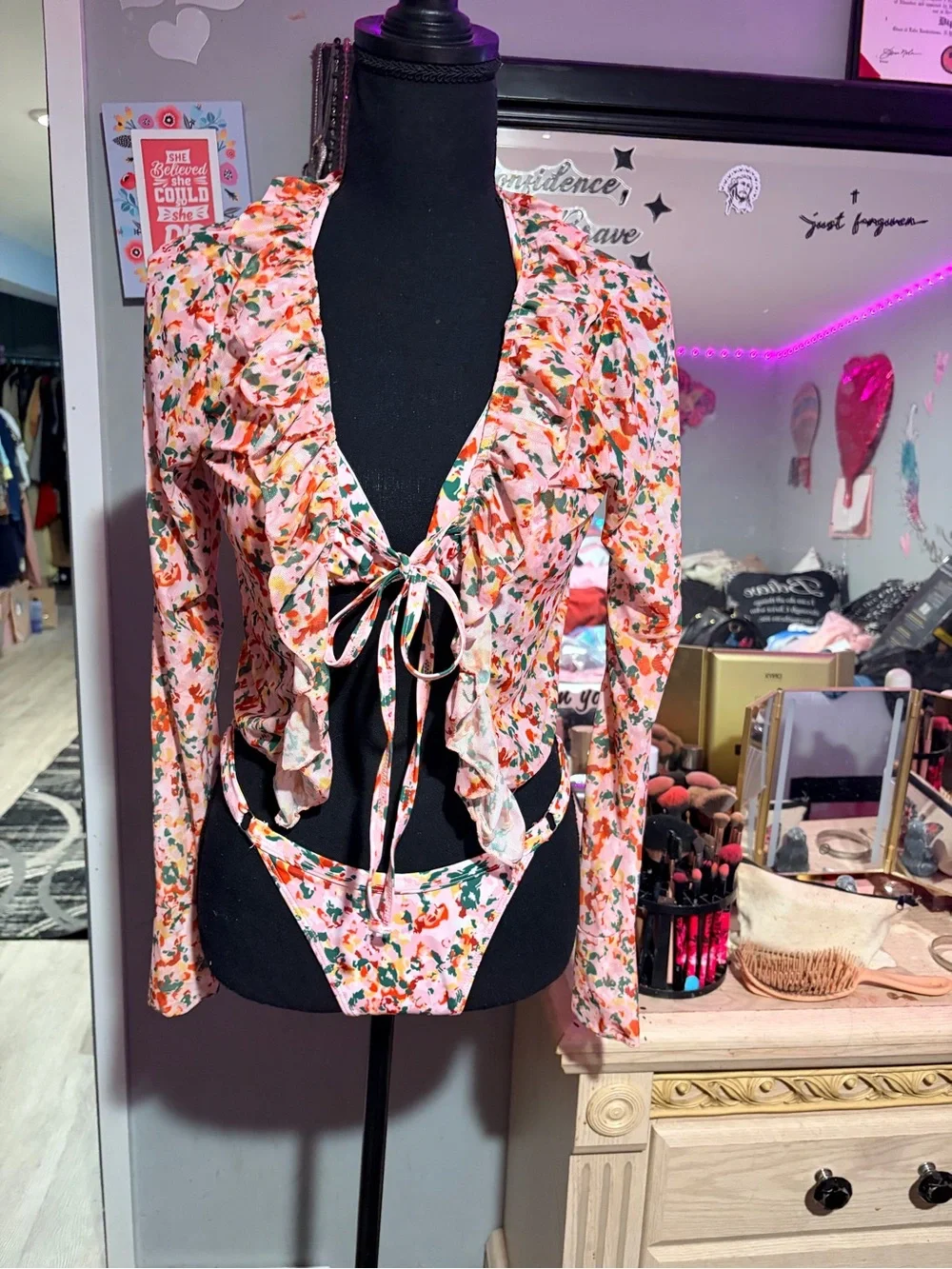 NWT 3-Piece Floral Bikini & Matching Ruffle Cover Up Set-S